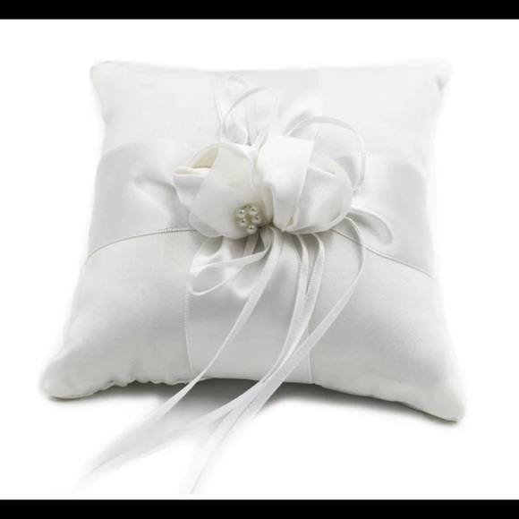 Ivory Satin Flower Girl Basket & Pillow Set - Picture 7 of 8